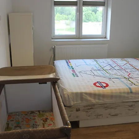 1 Bedroom Sweet Mountain View Apartment *