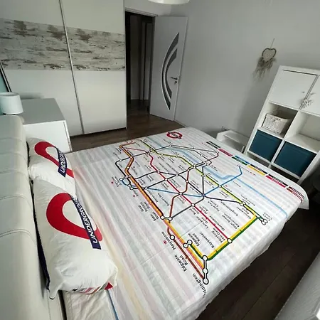 1 Bedroom Sweet Mountain View Apartment