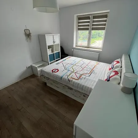 Apartment 1 Bedroom Sweet Mountain View